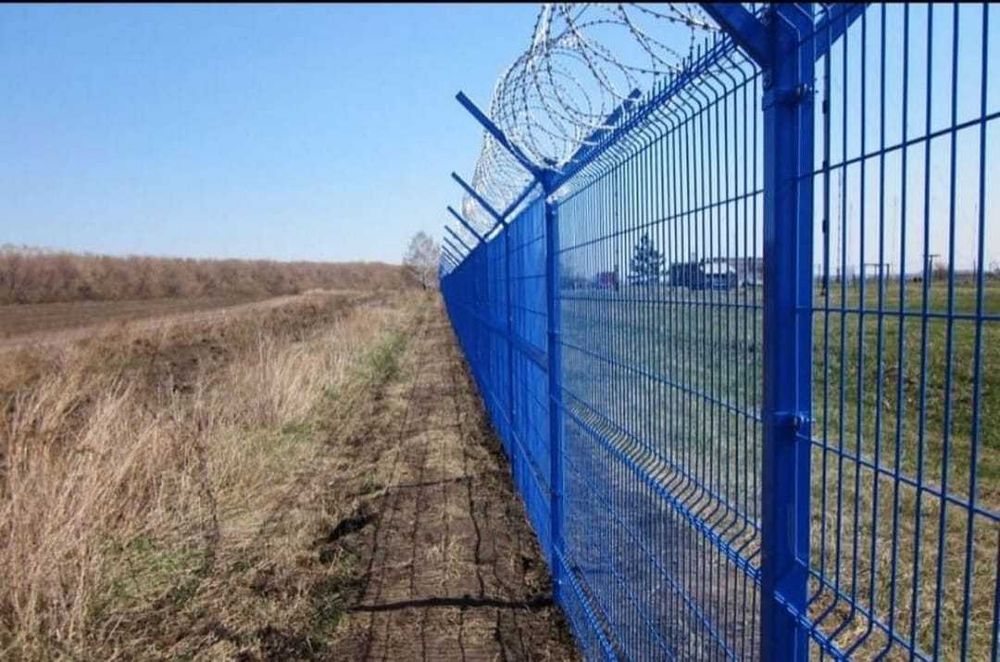 Модульное ограждение 3Д сетка. Монтаж.