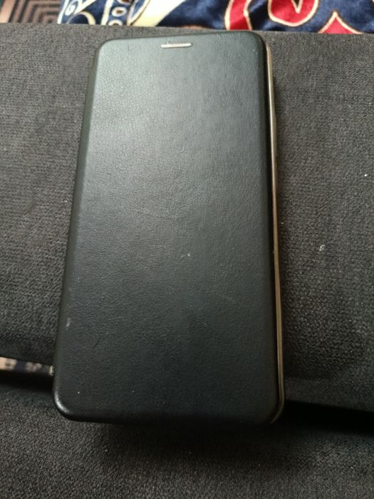 Продам чехол для смартфона