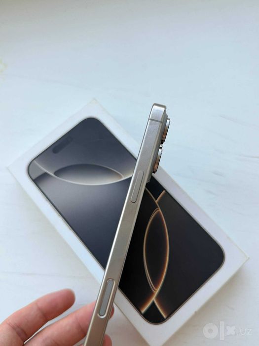 продам свой телефон iphone 16 pro max в хорошем состоянии коробка есть