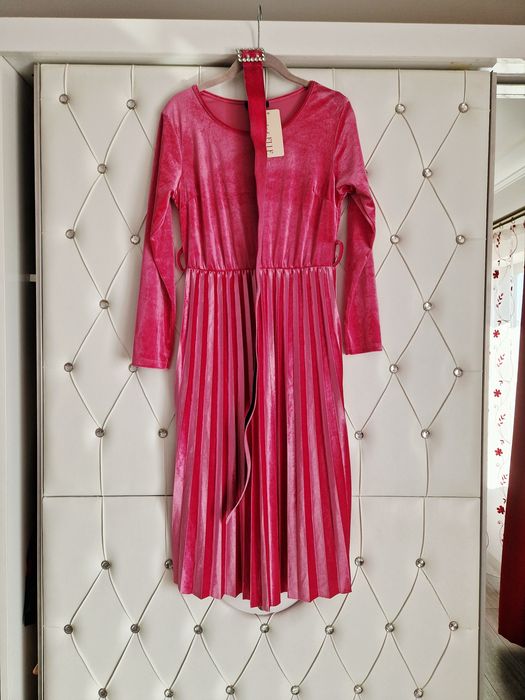 Rochie midi fucsia