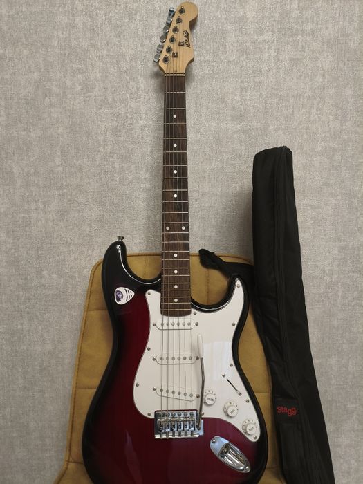 Продам Электро гитару