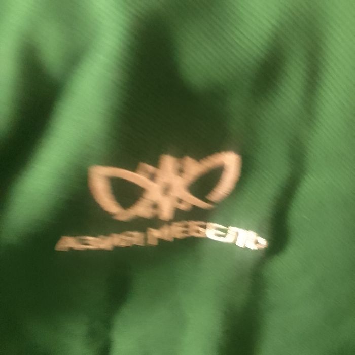 Продается футболка поло 100% х/б в количестве 30 штук