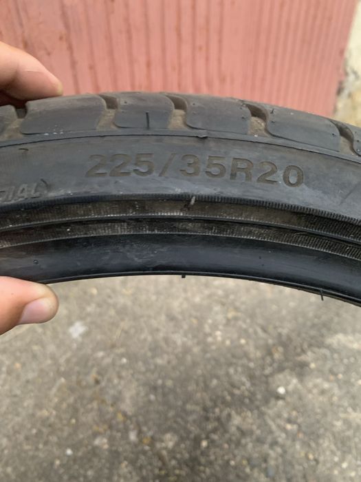 2 броя гуми 225/35/20
