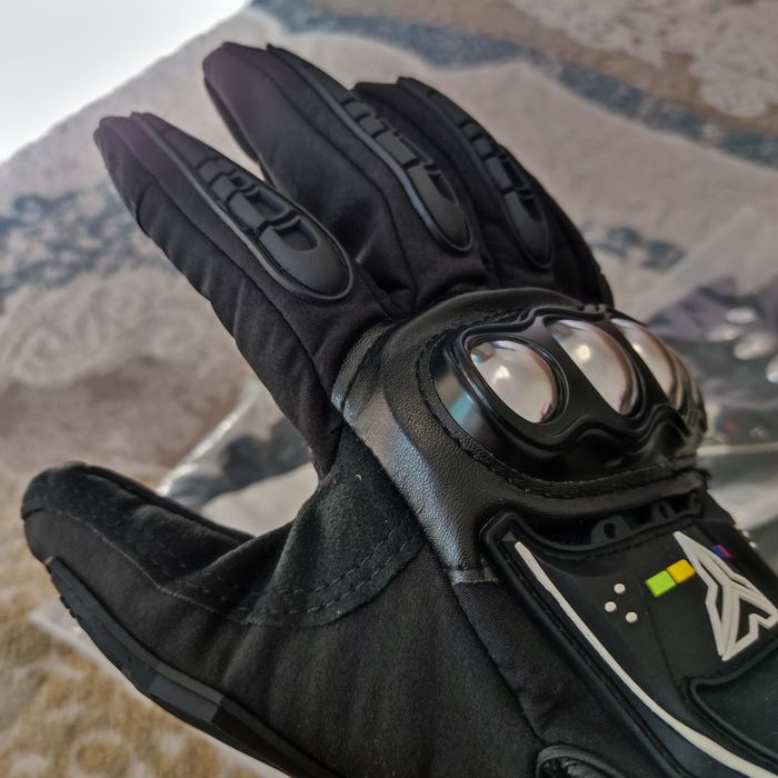 Продам мотоперчатки