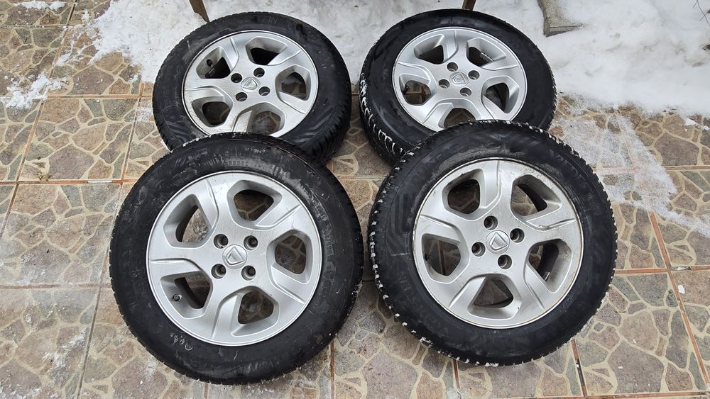 Jante aliaj Logan anvelope iarna 185 65 r15 sandero dacia
