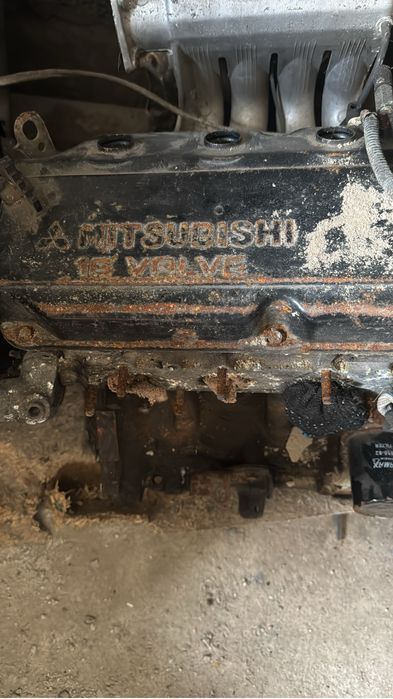 Двигатель митсубиси