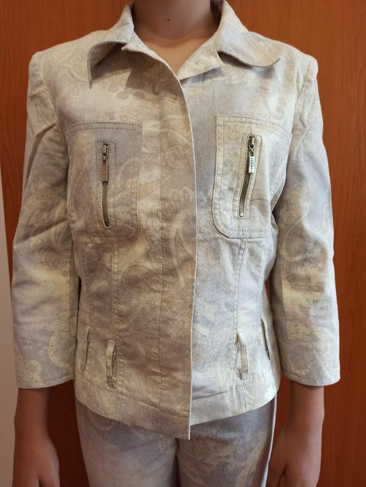 Дамски костюм Kensol