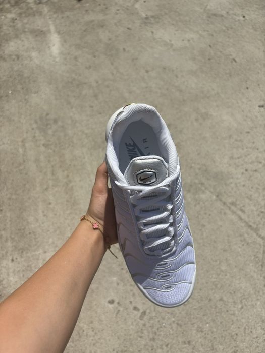 Nike Tn White Silver