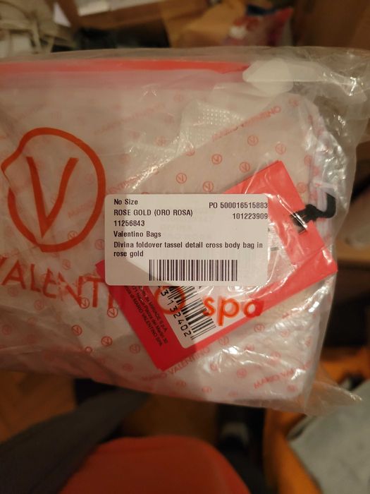 Уникална чанта Valentino - чисто нова