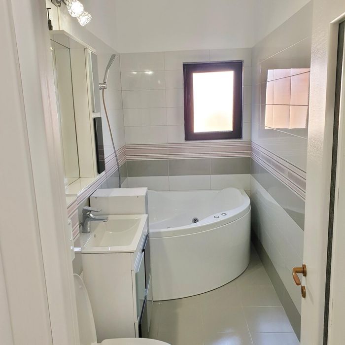 Apartament cu 2 camere + loc de parcare, într-un bloc nou din Găvana!
