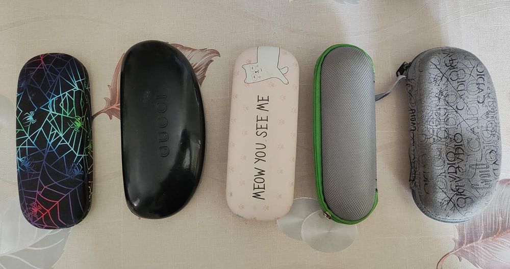 Светильник голубого цвета и прочее