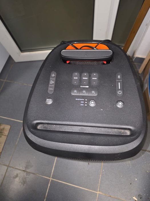 //JBL PartyBox 310 //