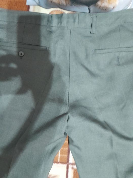 Брюки мужские отдам даром