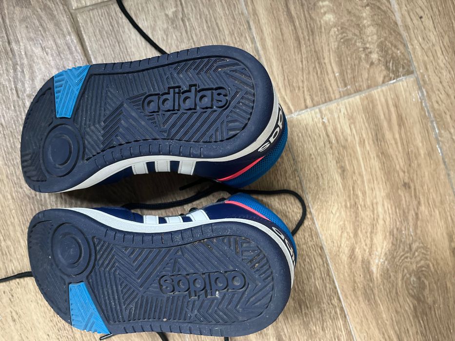 Детски високи маратонки Adidas, номер 32