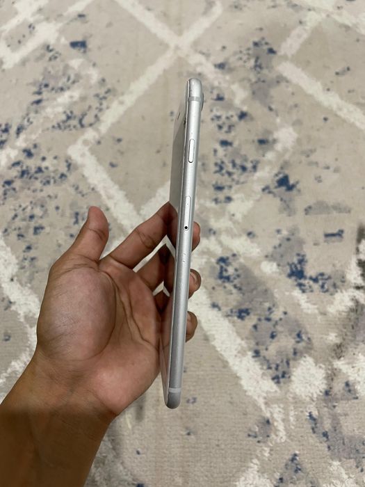 Айфон 8+ сатылады