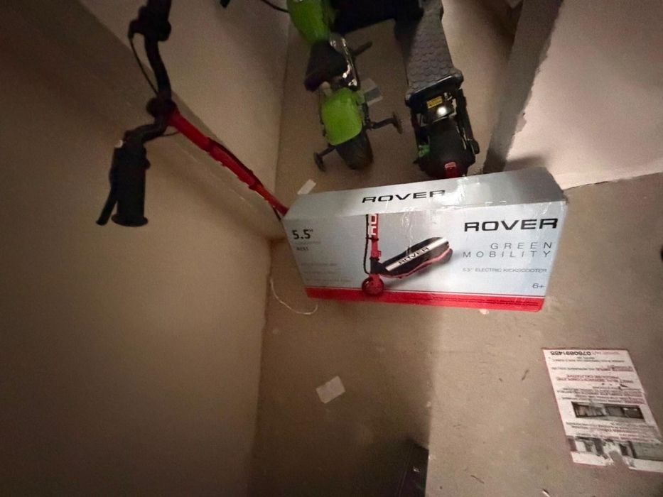 Vand trotineta electrica copii Rover noua folosita odata