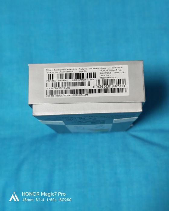 Чисто нов Honor Megic 8 Pro  12/512.gb.Валидна гаранция 24 месеца -А1.