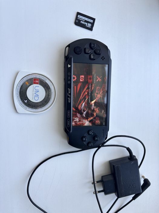PlayStation Portable (PSP-street) E-1008 Прошитая