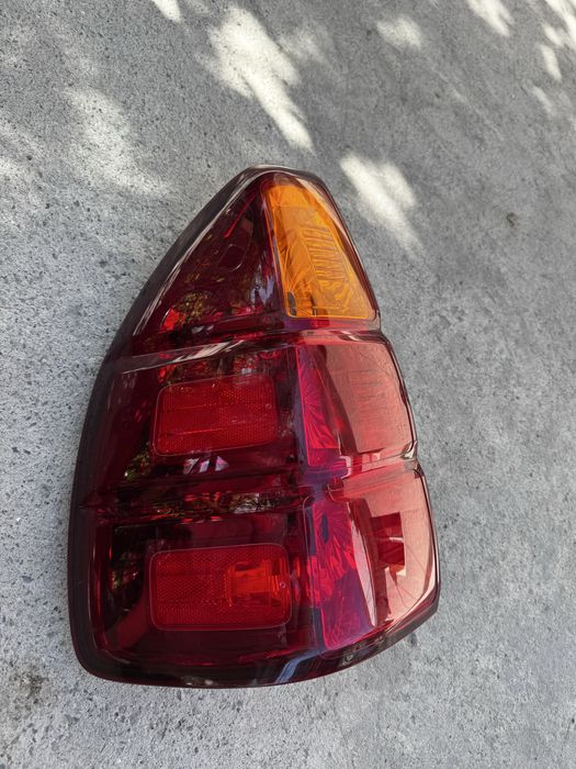 Продам плофон от лексус gx 470