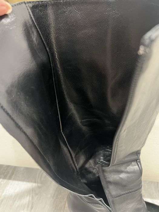 Продам кожанные сапоги