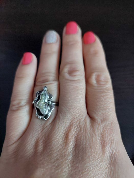 Сребърен пръстен с барокова перла