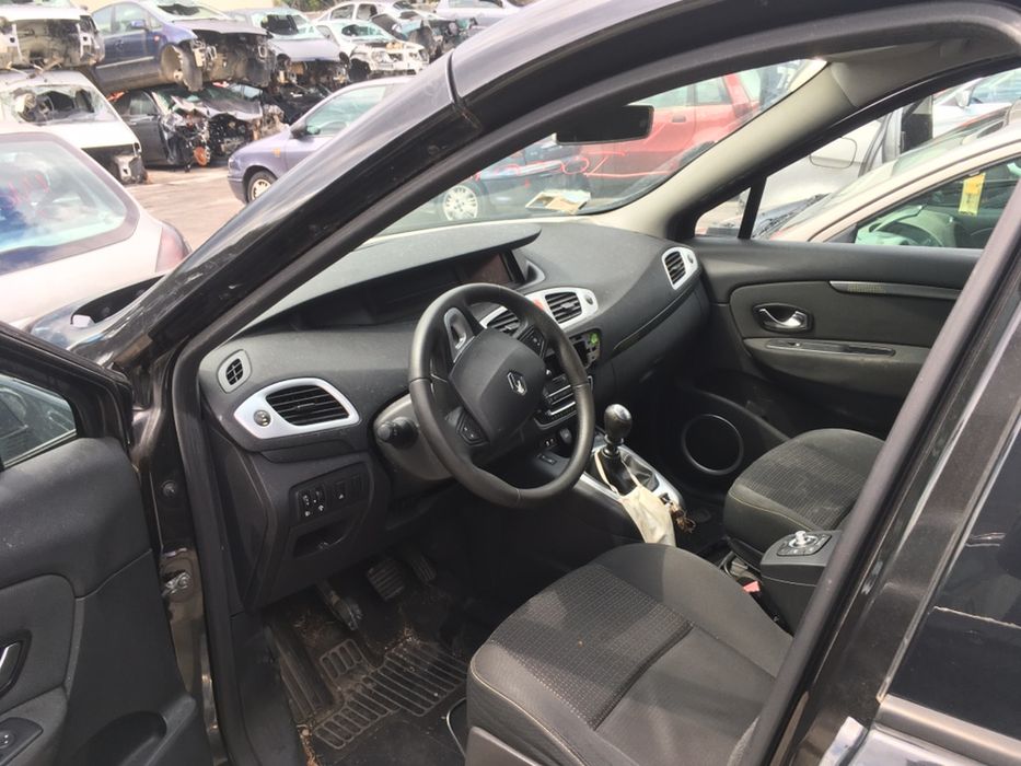 Piese Renault scenic 2010 1.9 dci