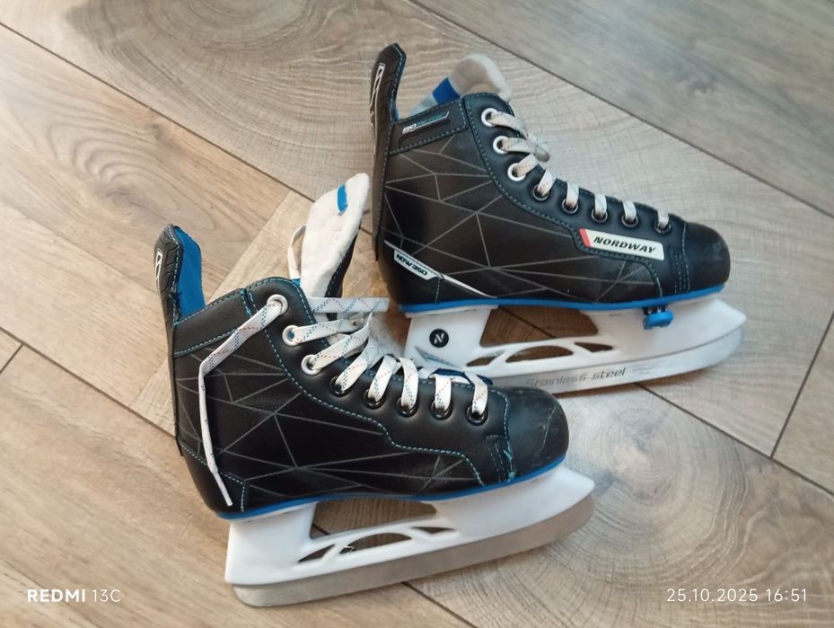 Коньки детские .