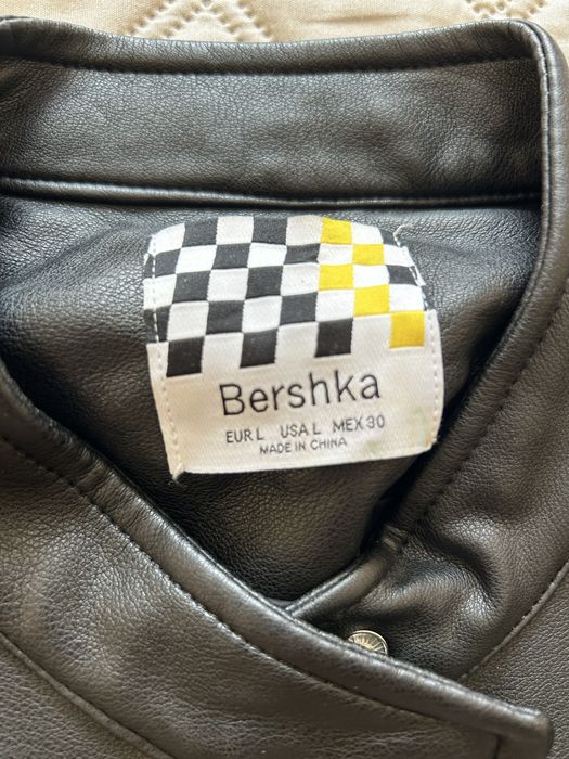 Кожено яке bershka