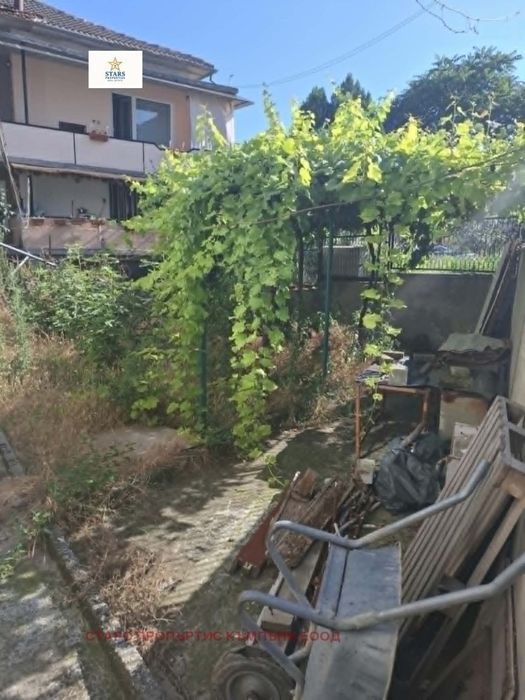Продажба Етаж от къща гр. Варна - Аспарухово 110m² и двор 110m²