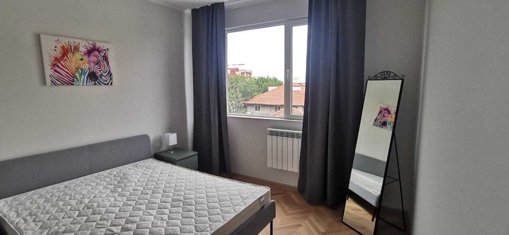 Дава се под наем Тристаен апартамент в София, Оборище - 90 кв.м за 1100 € - Снимка #2