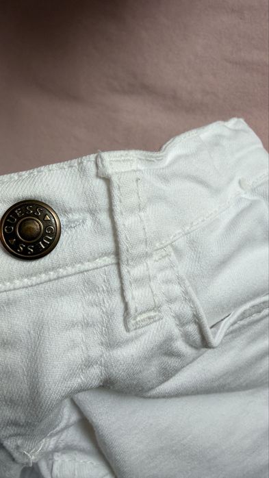 Детски дънки Guess