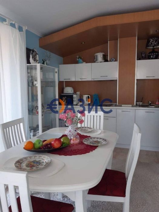 Продава се Тристаен апартамент в к.к. Слънчев бряг - 153 кв.м за 945 €/кв.м - Снимка #2
