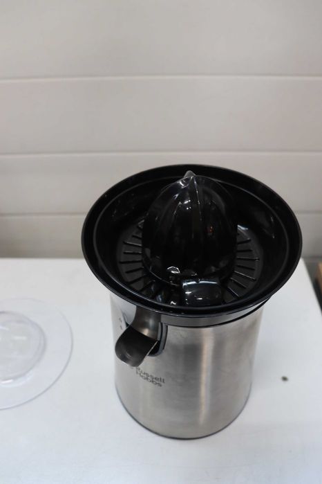 Преса за цитруси Russell Hobbs Classics, черна/сребрист