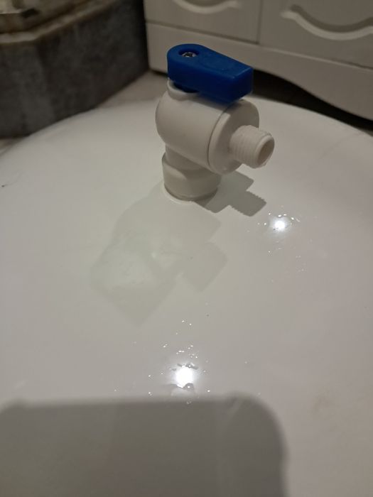 Продам накопительный бак для питьевой воды.