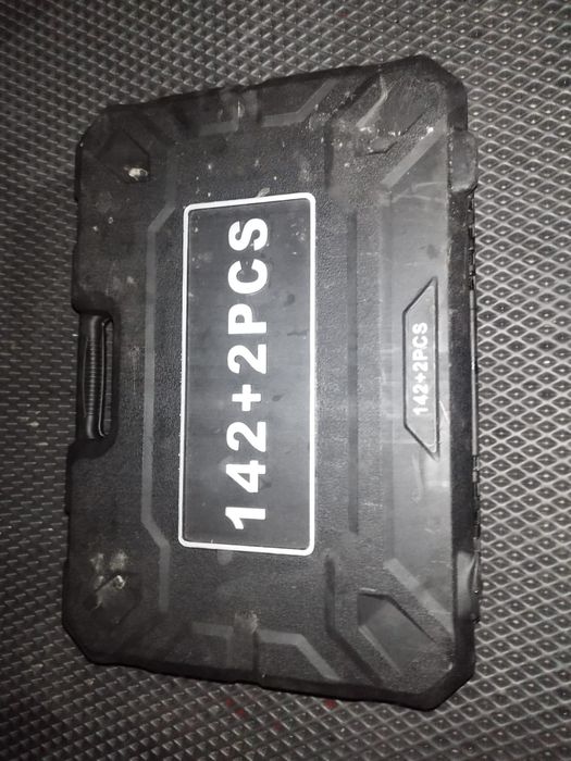 Набор ключей 142+2