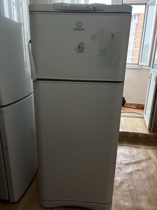 Продам холодильник б/у 15 000 тг