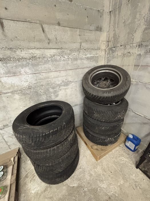 Pachet 2 seturi anvelope iarna plus 1 set jante