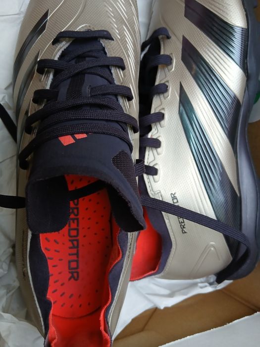 Бутонки Adidas Predator UK9