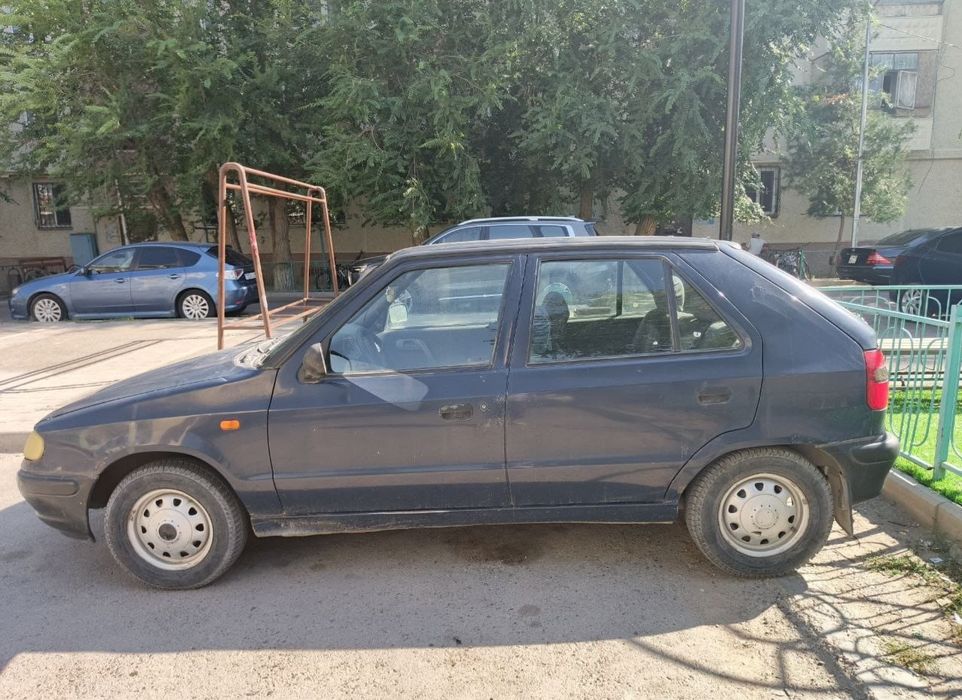 Автомобиль Шкода Фелиция
