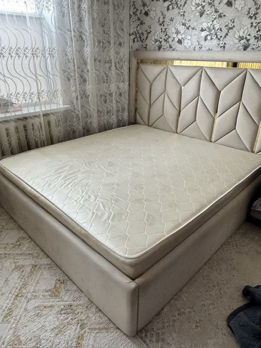 Матрас 1.80/2 размер