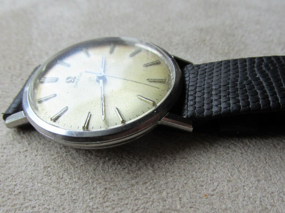 Стар часовник Omega
