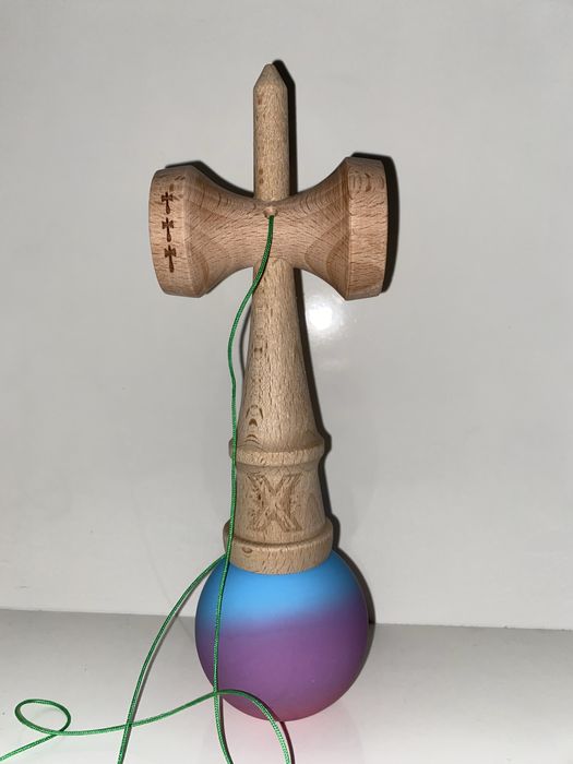 Kendama X Violet, Roz