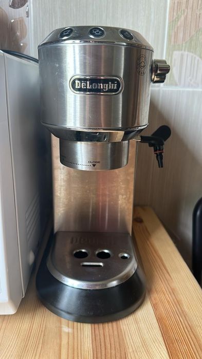 кофеварка  Delonghi"