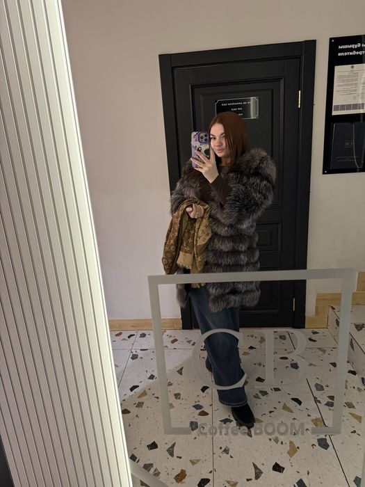 Продам шубу натуральный песец