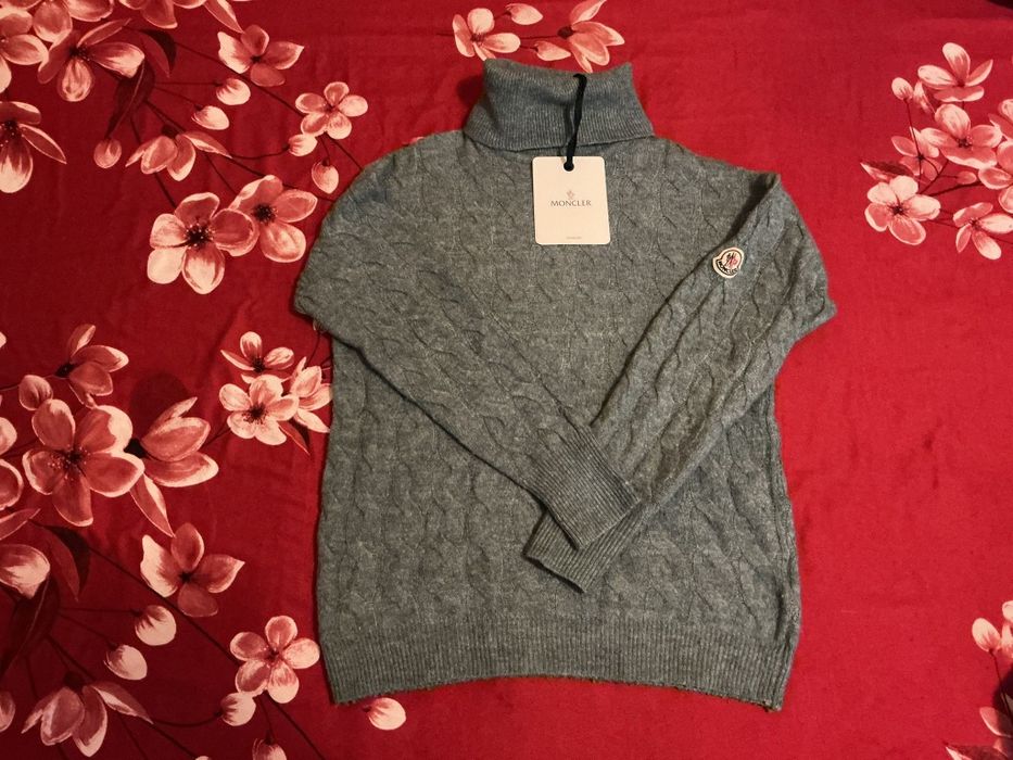 Bluza dama moncler cu guler