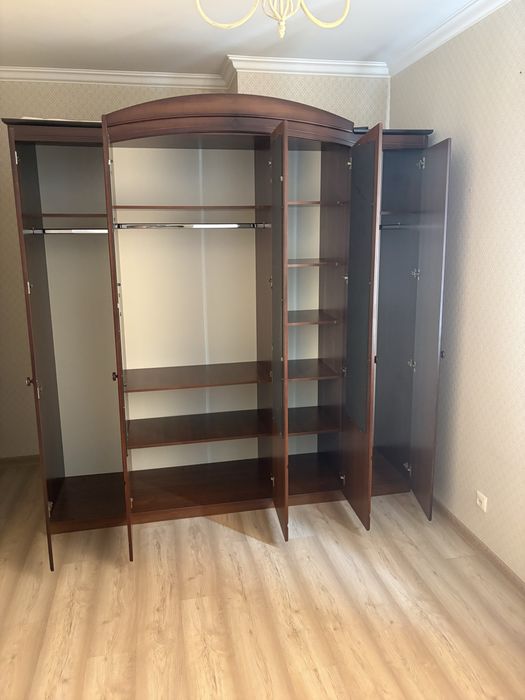 Шифонер и комод