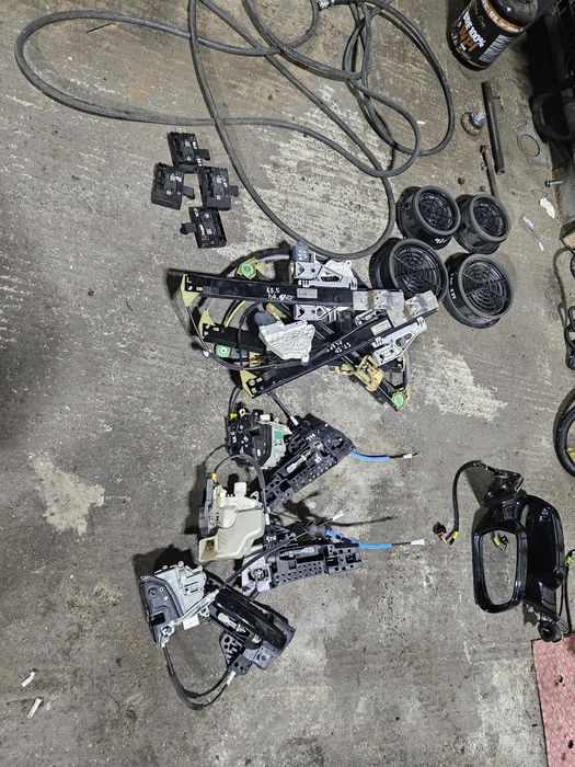 Motoras Geam A4 B8.5 Macara A4 B8.5 Modul A4 B8.5 Incuietoare Maner