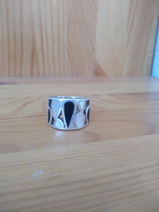 Серебряное женское кольцо