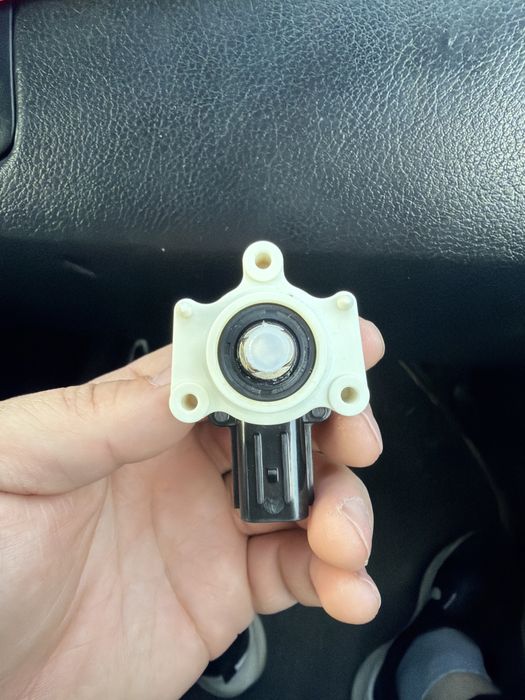 Датчик положения кузова