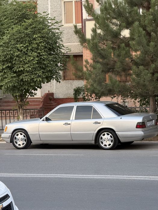 Mercedes benz w124 E320
